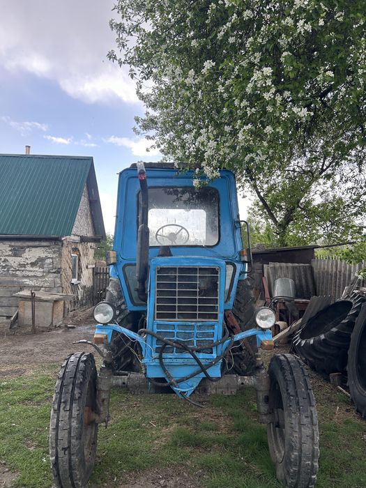 Продам  трактор