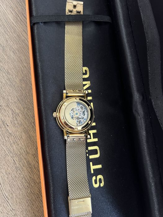 Дамски часовник STUHRLING