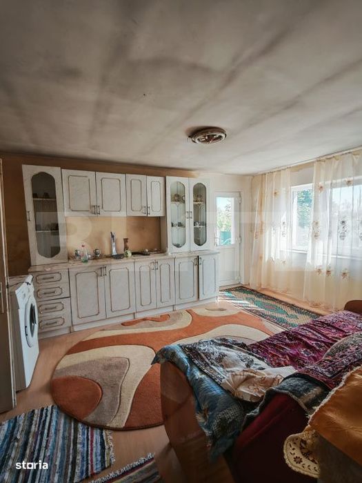 Casa 83 mp, 650 mp teren, in Moldovenesti