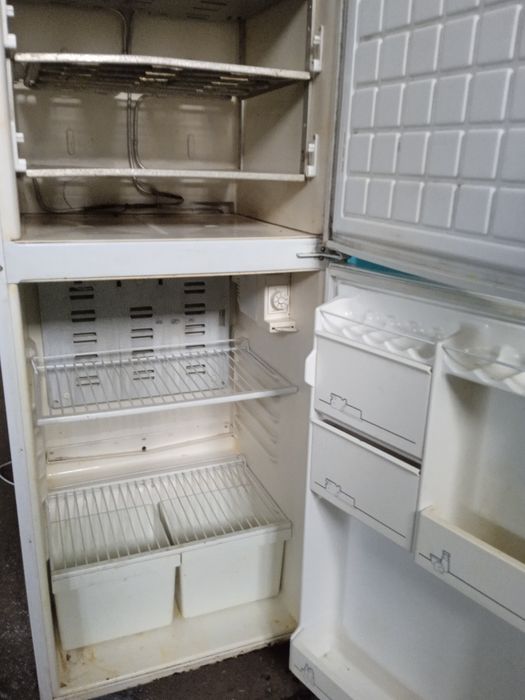 Продам холодильник Бирюса
