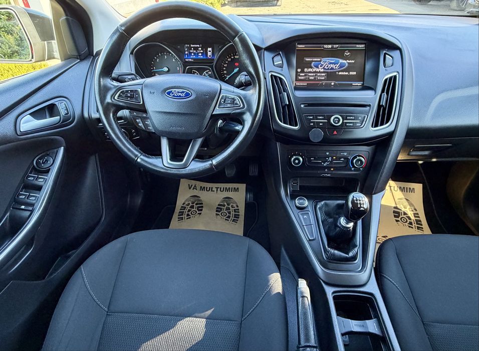 FORD Focus 2015 — imagine 5