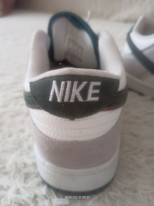 Кроссовки подростковые