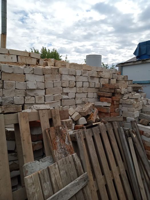 Продам бу кирпичи