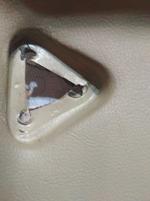 Автозапчасть. Ваз 2106. Панель потолка солнцезащитная.