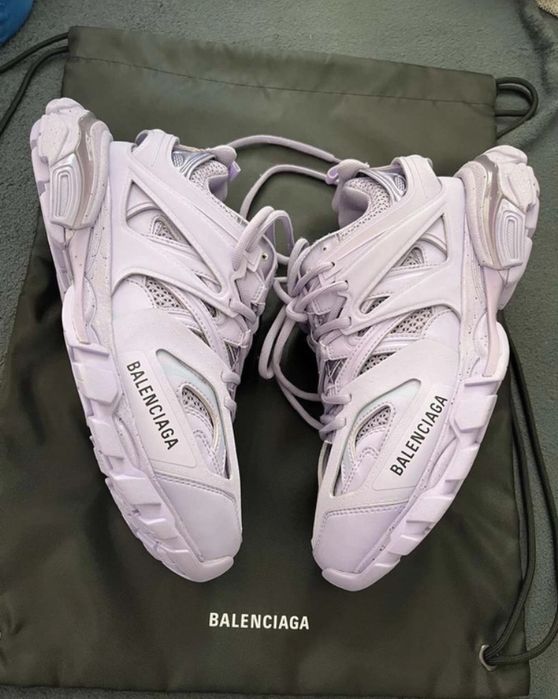 Balenciaga track