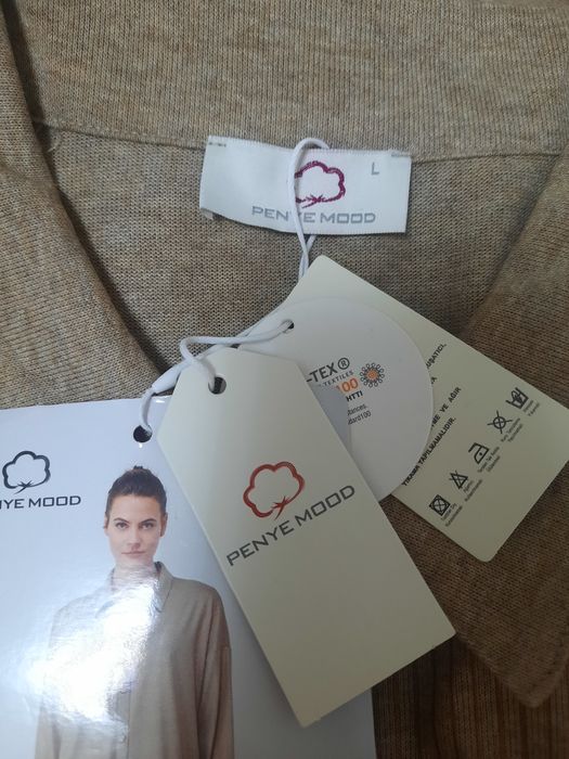 Продам стильный костюм L размер