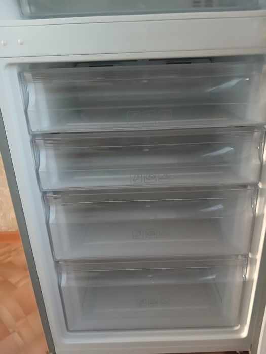 Холодильник в хорошем состоянии