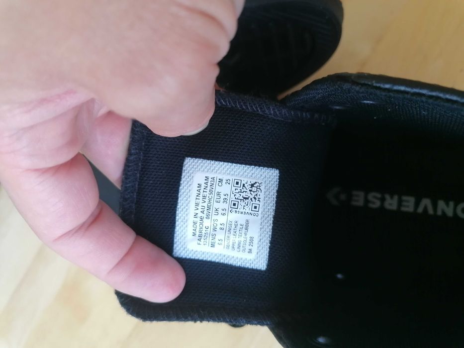 Gheata Tenesi Converse Chuck Taylor unisex piele naturala, marimea 39.5–40, noi in cutie originala Bascheti Incaltaminte Sport BARBAT BAIAT Dama Copii