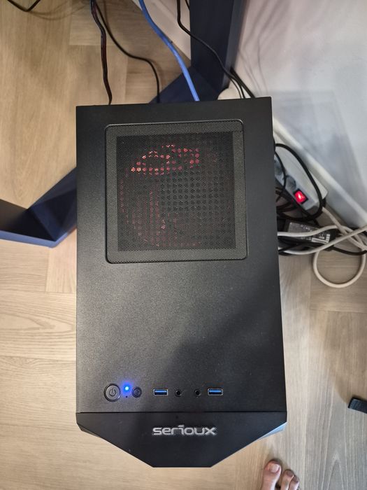 Sistem desktop PC Gaming Serioux powered by Asus