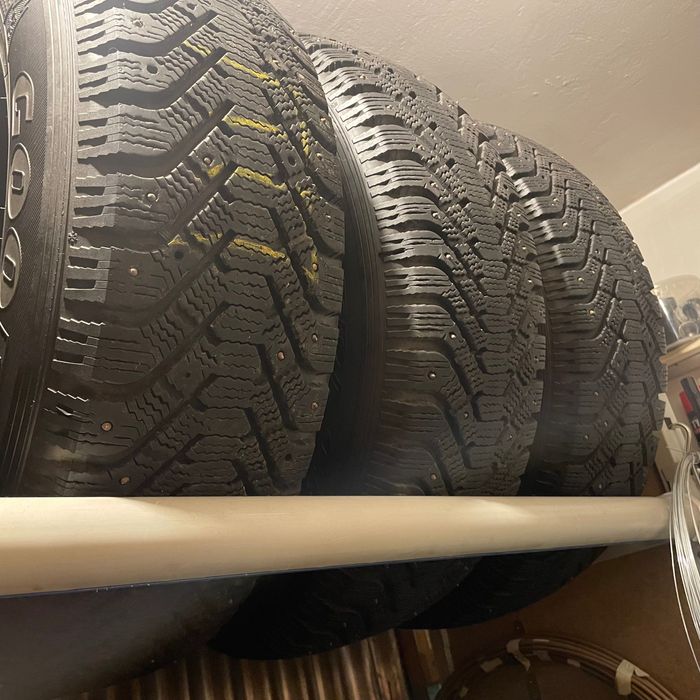 Шины Goodyer 225/70 R16