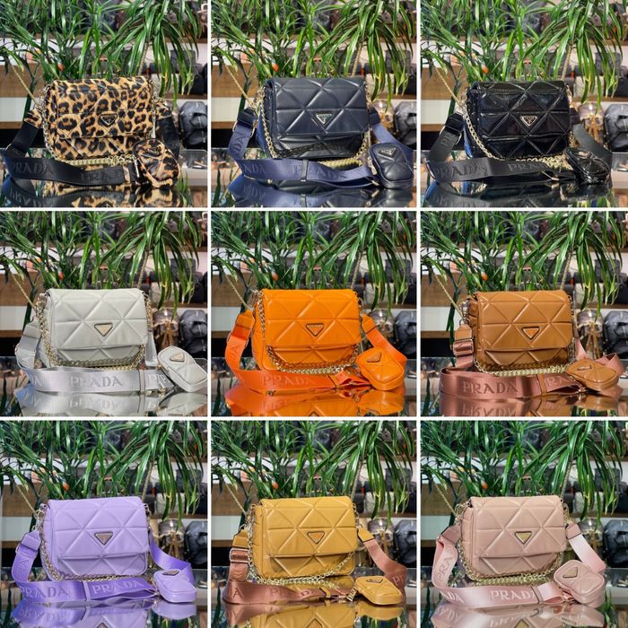 Geanta Prada noua !!! Dimensiuni 24/20 !!!