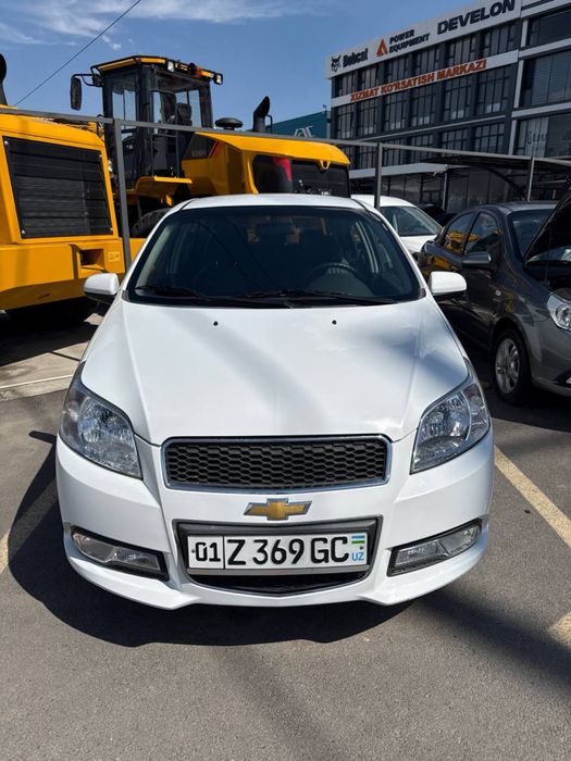 Nexia 3 2 mexanika 2022 yil 35.000 km