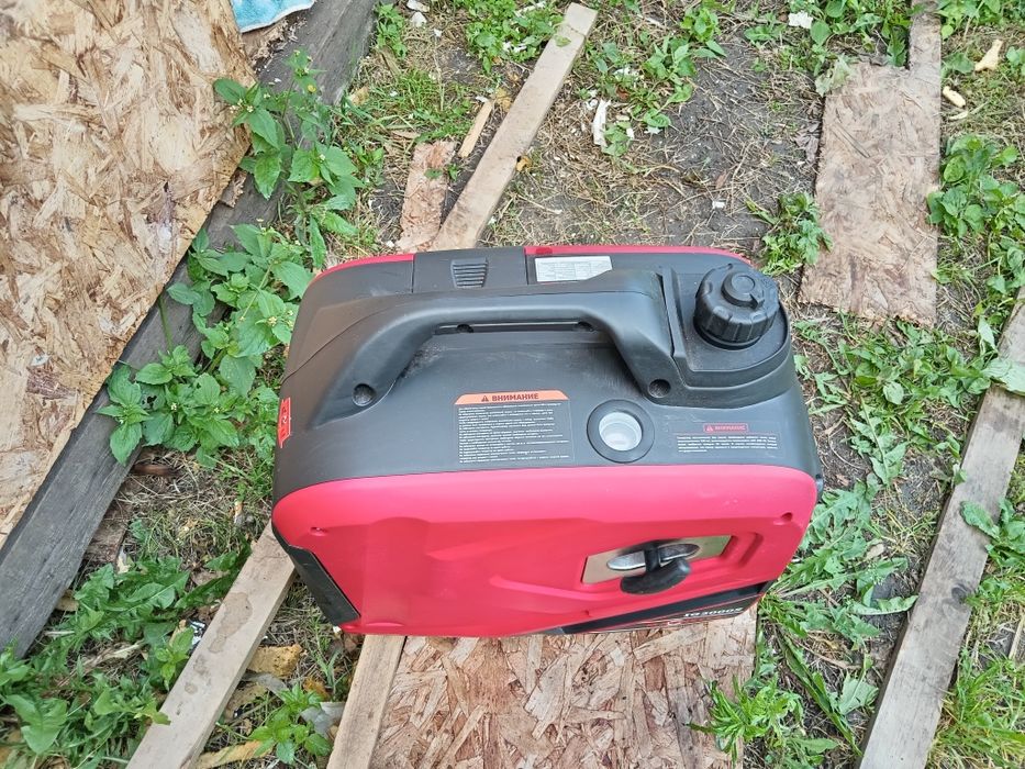 Продам бензогенератор, злектростанция .