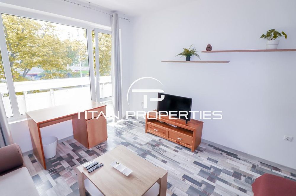 Дава се под наем Двустаен апартамент в Варна, ВИНС - 45 кв.м за 460 € - Снимка #1