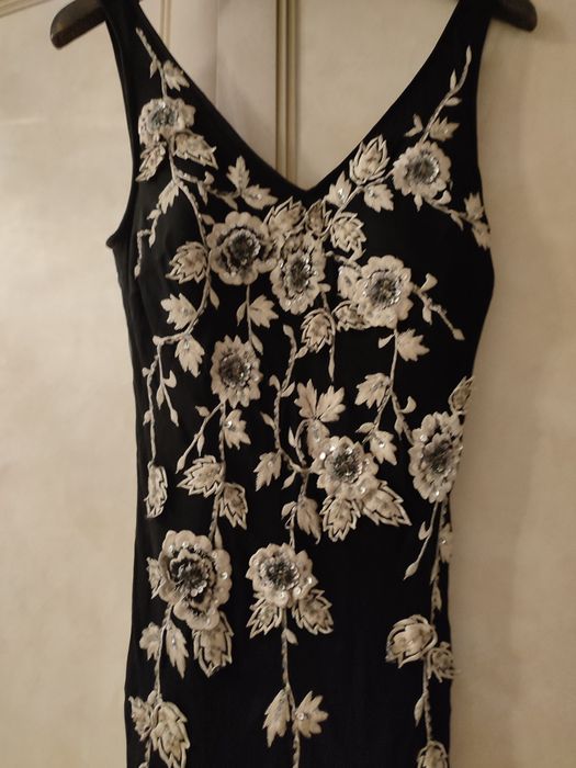 Продам французское платье, на стройную девушку