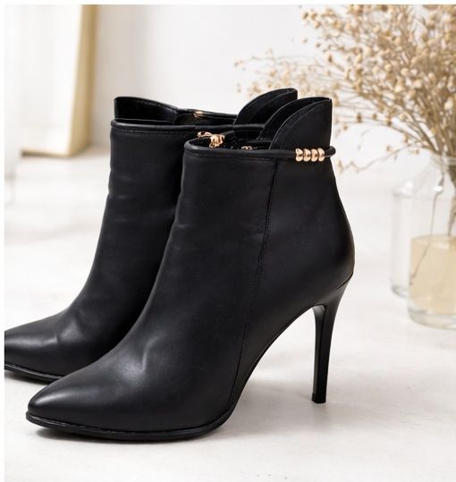 Продам кожаные ботильоны