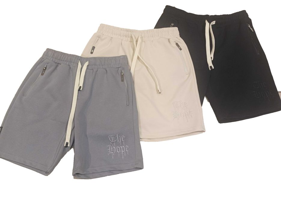 Мъжки бермуди - цветове и размери