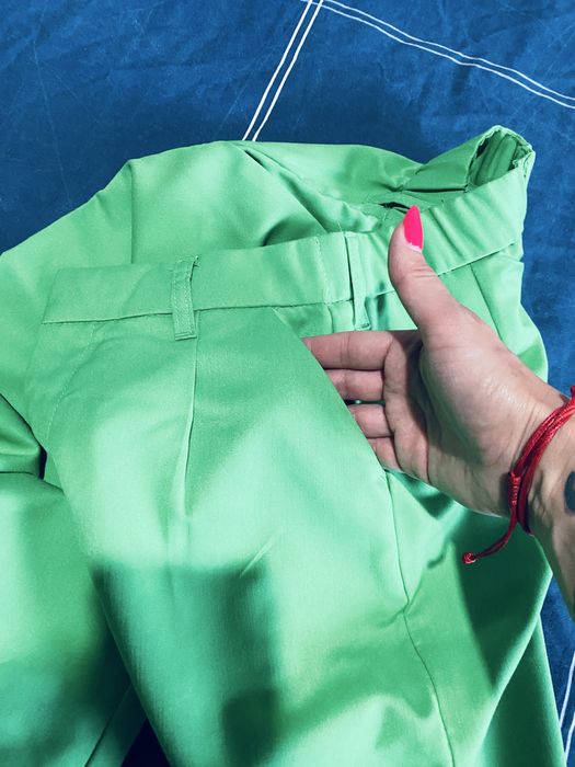 Нов зелен панталон H&M