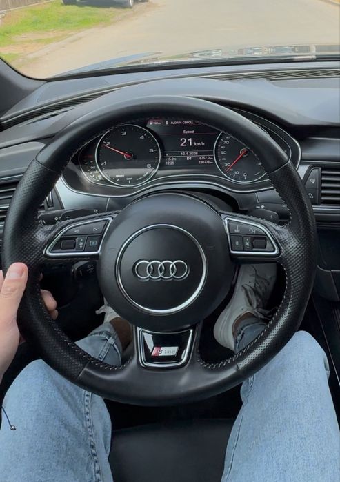 Vând Volan Sline Cu padeleAudi  A7 C7  In stare Excelentă