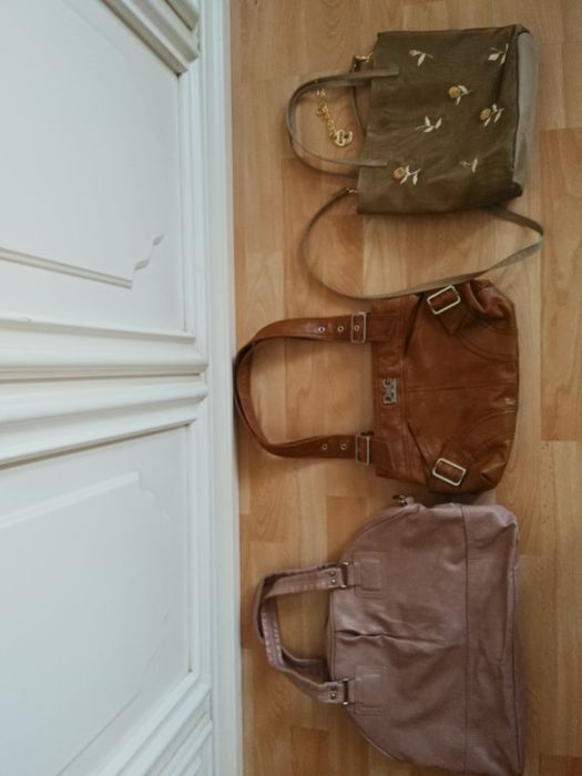 Poșete plicuri, pormonee,curele,la prețuri avantajoase.