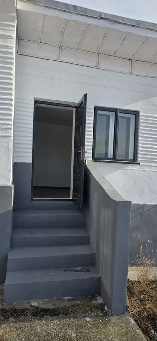 Vând casă zonă rezidențială