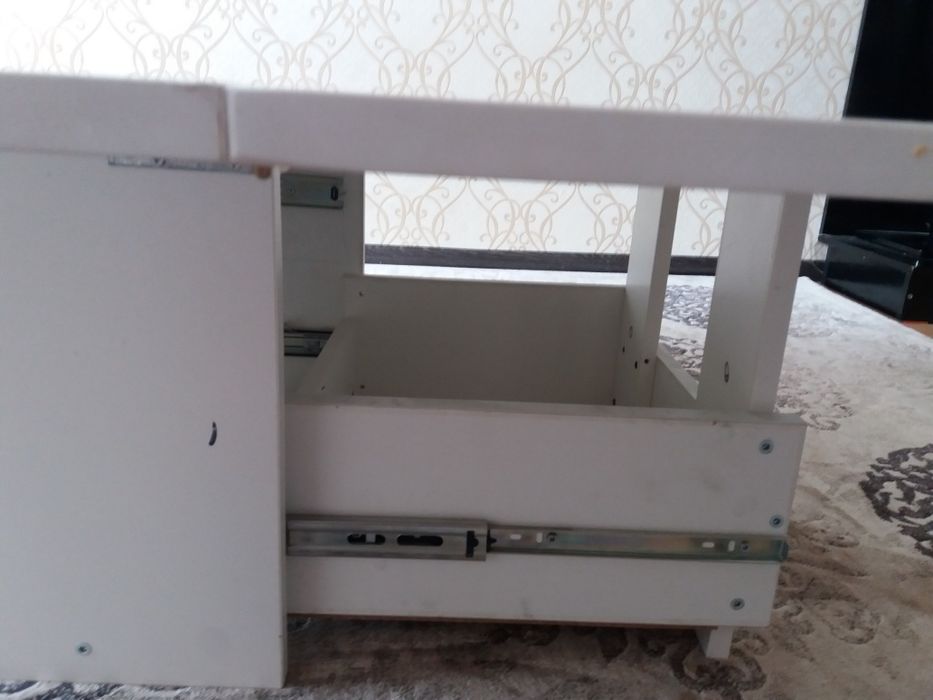 Продам стол (жер устел) книжка