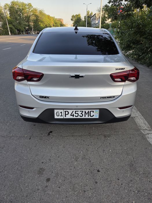 Chevrolet Onix premier plus