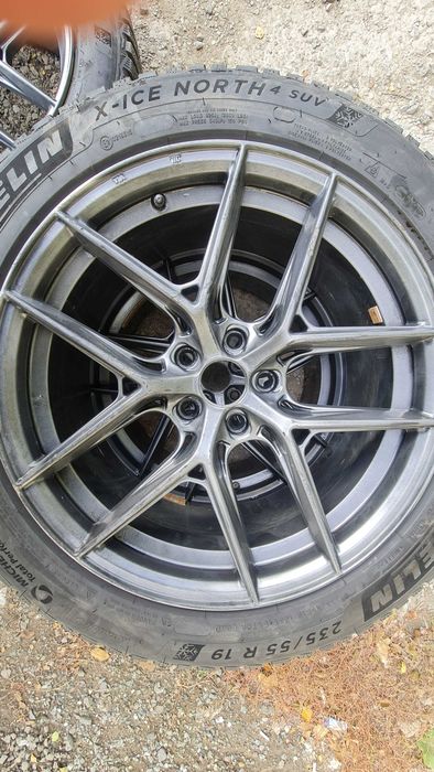 Michelin x-ice north 4. 235 ×55×19