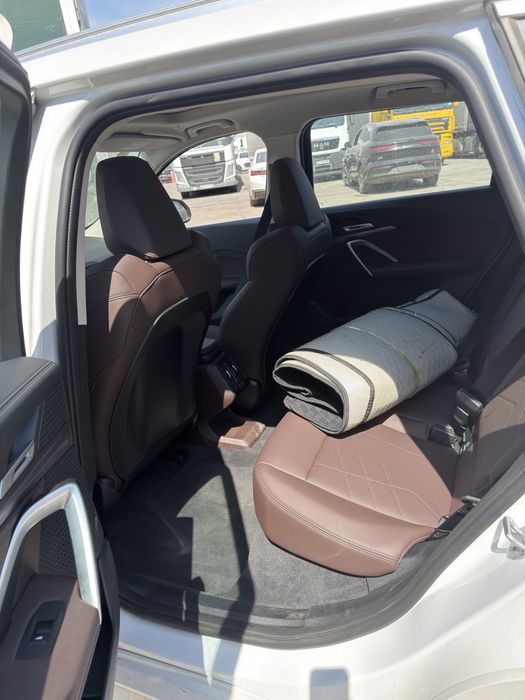 BMW ix1 2025 yil 25L
