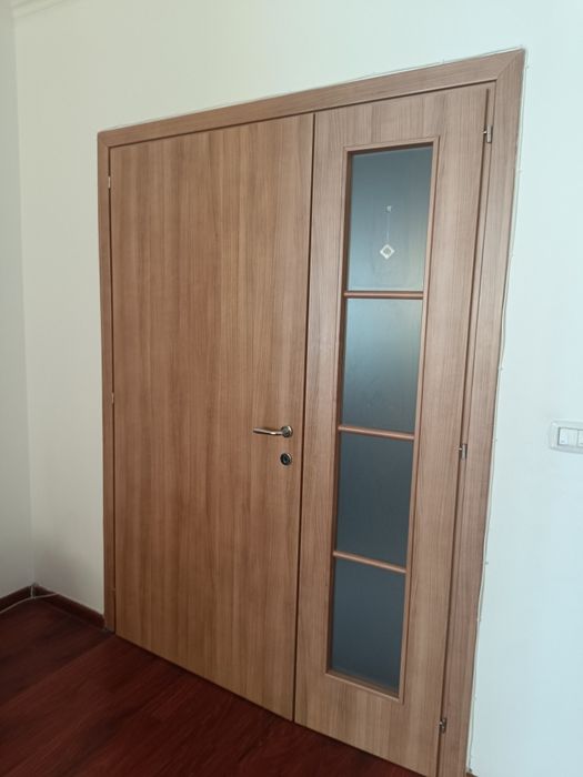 Продам межкомнатные двери 8 шт