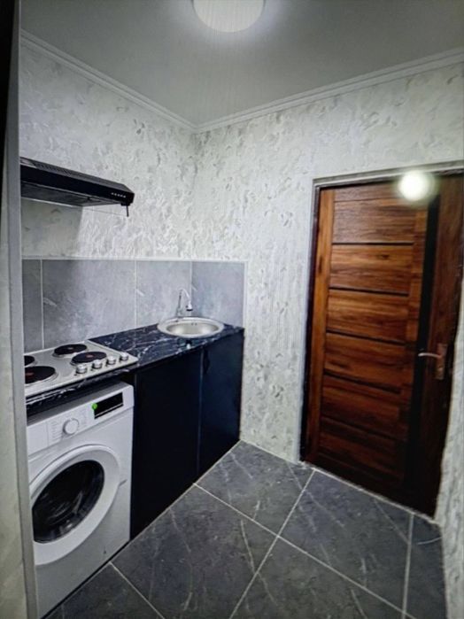 Продается общежитие Лисунова 1 1/4/5 кирпич