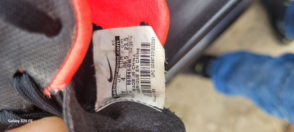 De vanzare nike de gazon