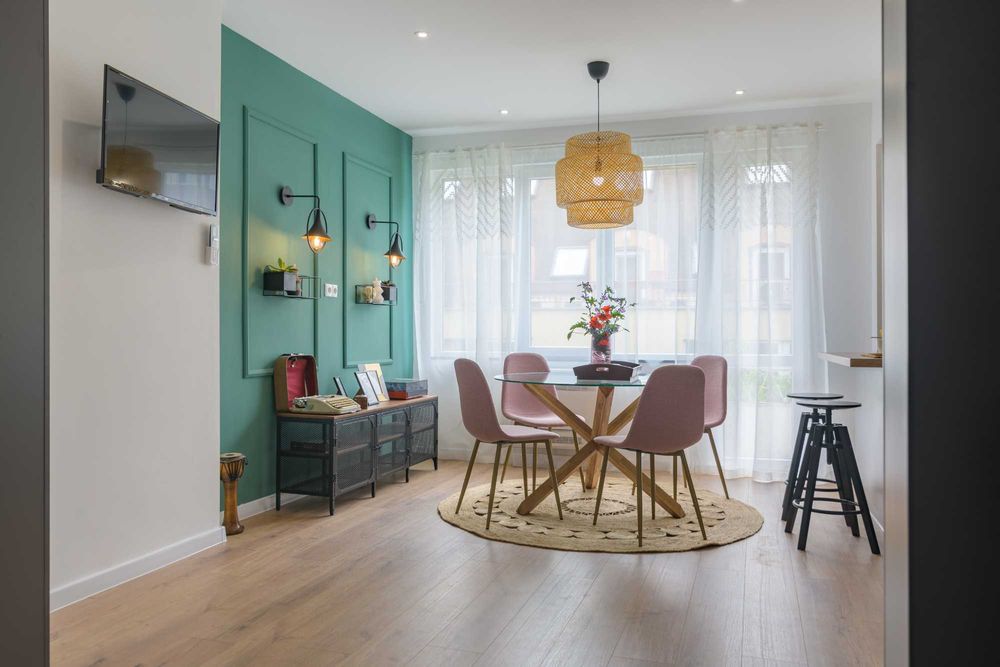 Дава се под наем Тристаен апартамент в Варна, Морска градина - 100 кв.м за 1100 € - Снимка #3