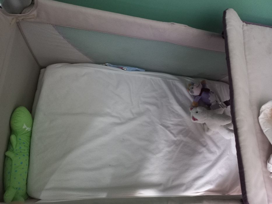 Сгъваема бебешка кошара