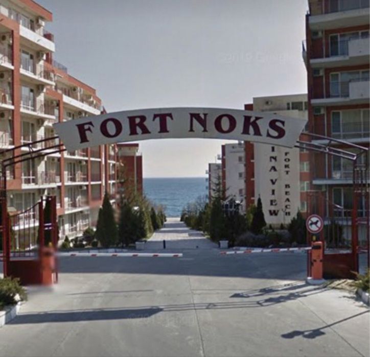 На брега на морето Влас Елените