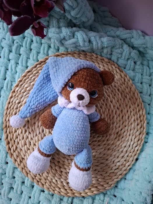 Плетени играчки на една кука