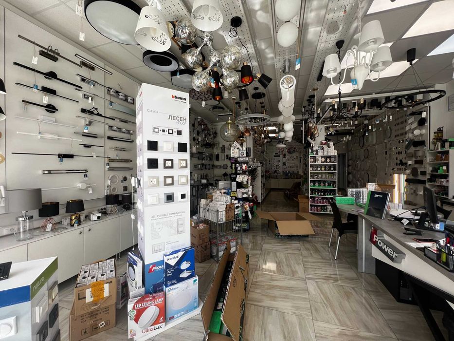 Дава се под наем Магазин в Габрово, Център - 122 кв.м за 612 € - Снимка #2