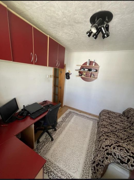 Ofer spre închiriere apartament,2 camere, decomandat, pe data  01-08-2026