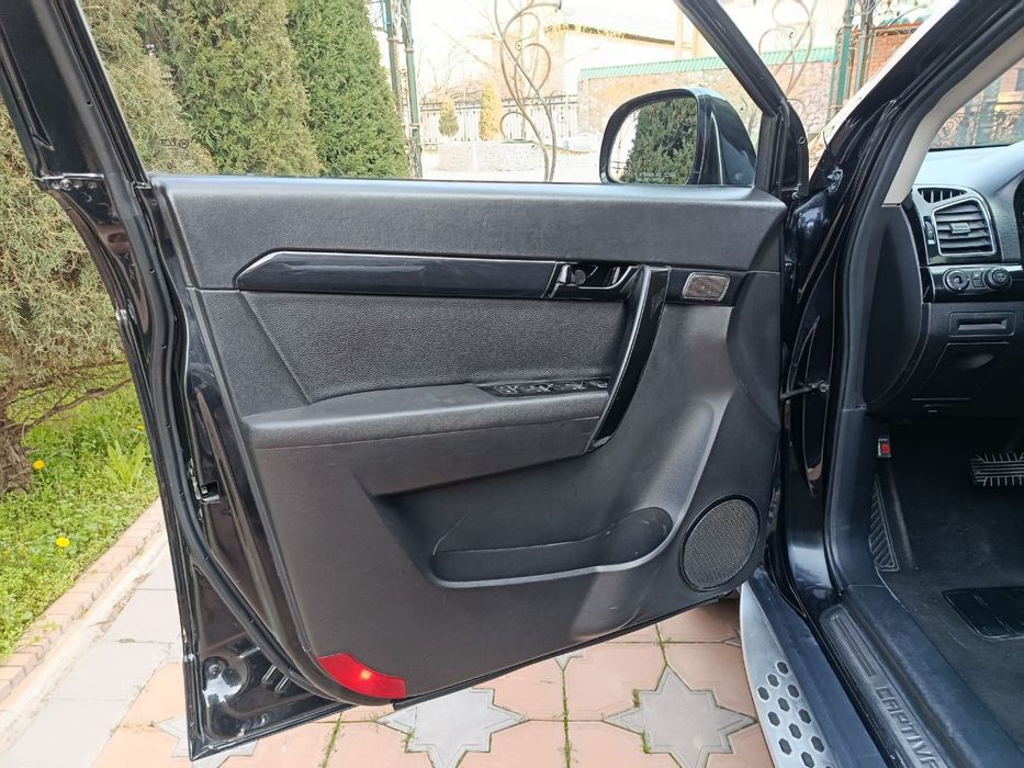 Captiva 4 2013! Holati Yaxshi. Gaz metan  rang Qora