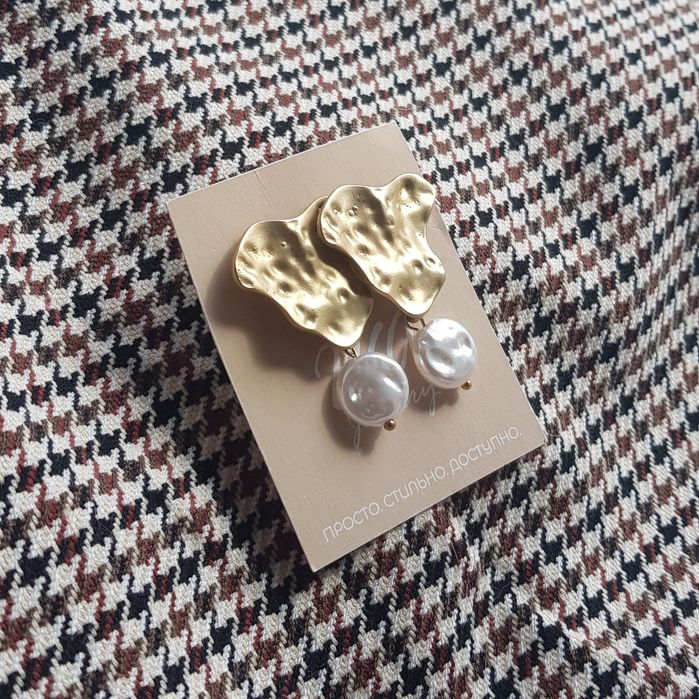 Продам серьги, в подарок красивая упаковка