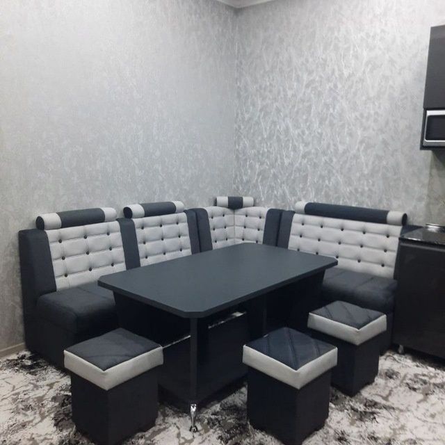 Yumshoq mebellar ustasi