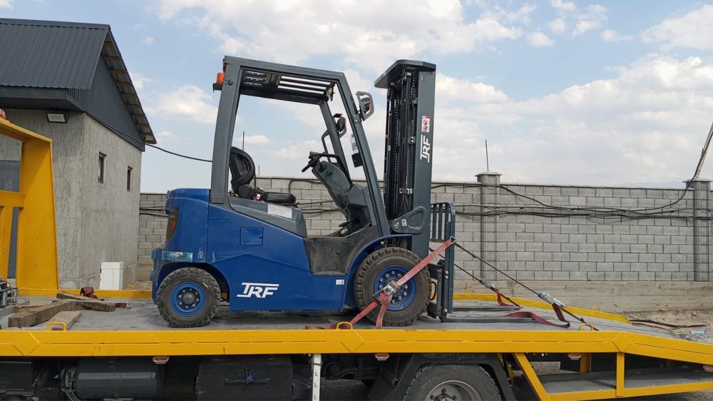 Эвакуатор круглосуточно недорого, кара вилочный погрузчик 24/7 Алматы