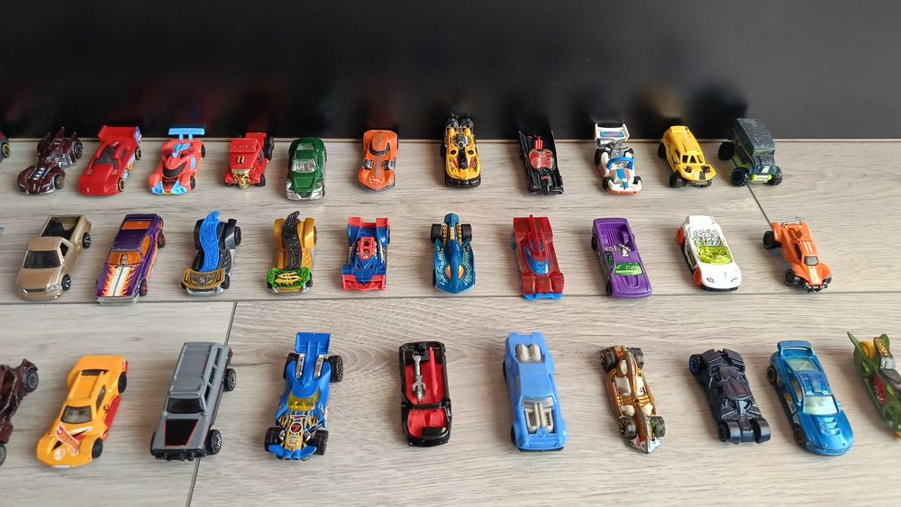Колички  Hot Wheels