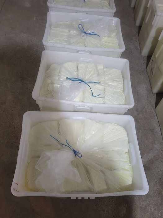 Vând brânză de oaie