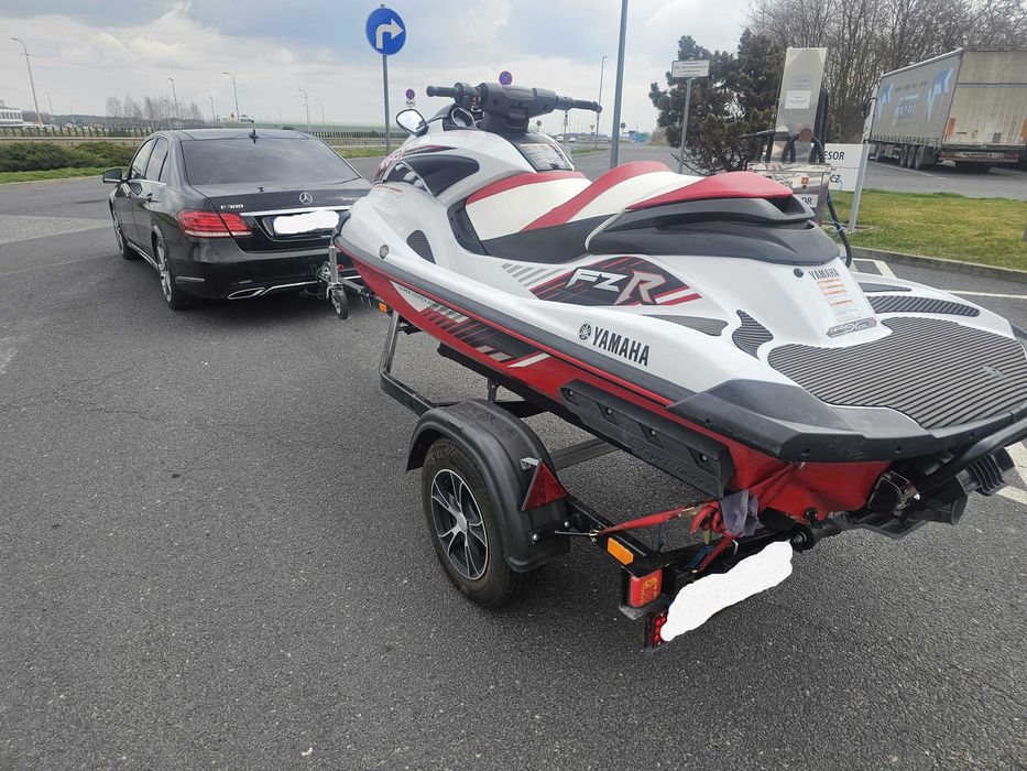 Skijet Yamaha FZR - 2015 - 250 CP +