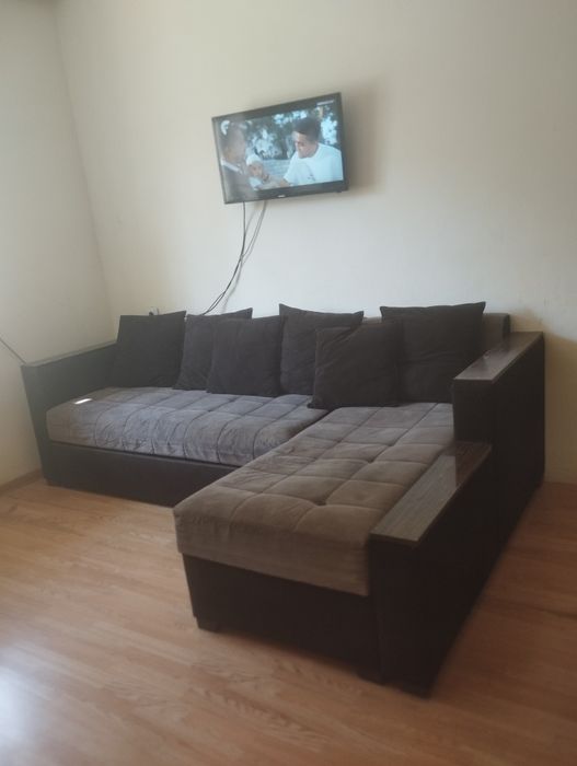 Hammasi srochno sotiladi! Holati ideal.Aybu yoq tel qisela kelishamiz