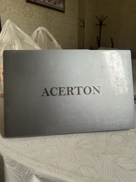 Ноут-ACERTONхорошем состояние