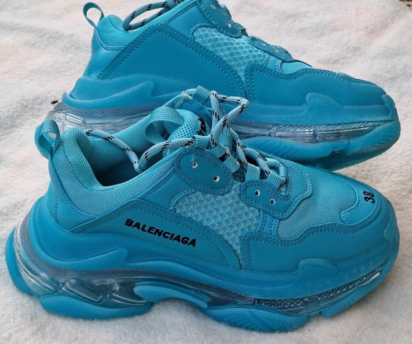 Balenciaga Топ качество уникален цвят турско синьо 38 номер