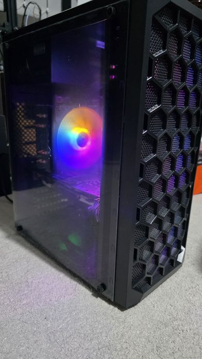 Unitate calculator gaming i7 6700 32gb ram rx580 8Gb Nvme 256 , CS2