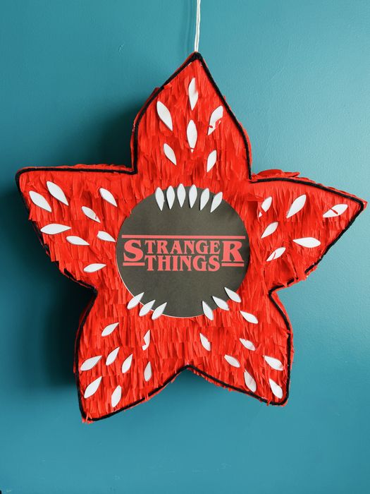 Stranger things пинята